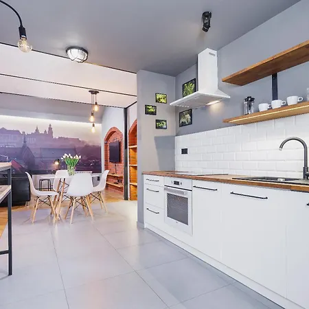 Main Square With Terrace Florianska 11 Street