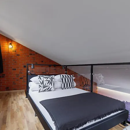 Main Square With Terrace Florianska 11 Street Appartement