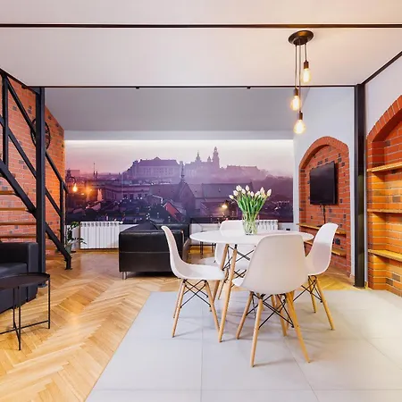 Main Square With Terrace Florianska 11 Street